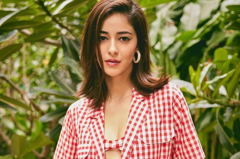 Ananya Panday arrives in Indore to promote Liger