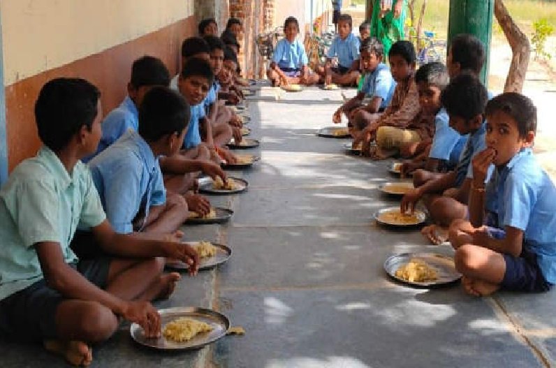 children refuse to eat mid day meal