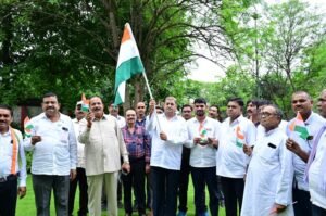 Akbar will take out tricolor flag yatra