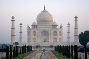 Rupjyoti Kurmi On Taj Mahal