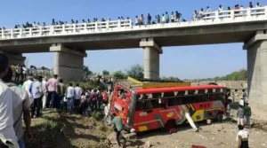 bus full of passengers fell from bridge