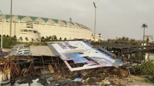 Board Of Ekana Stadium Falls Down