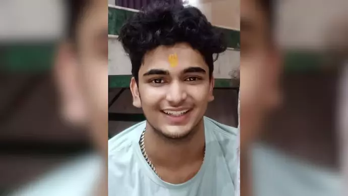 Delhi Student Shot Dead