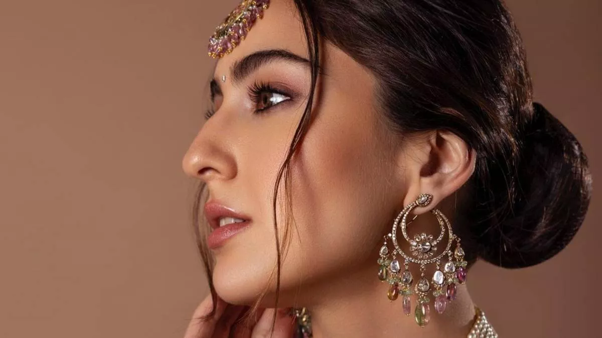 Sara Ali Khan In Traditional Look